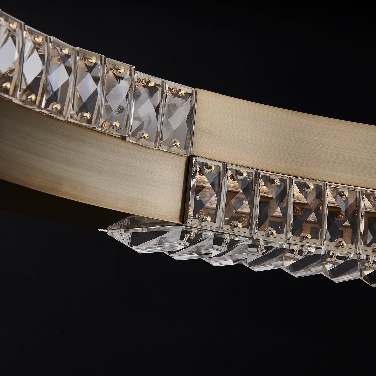 Dama 28 IN Winter Brass Pendant - Image 5