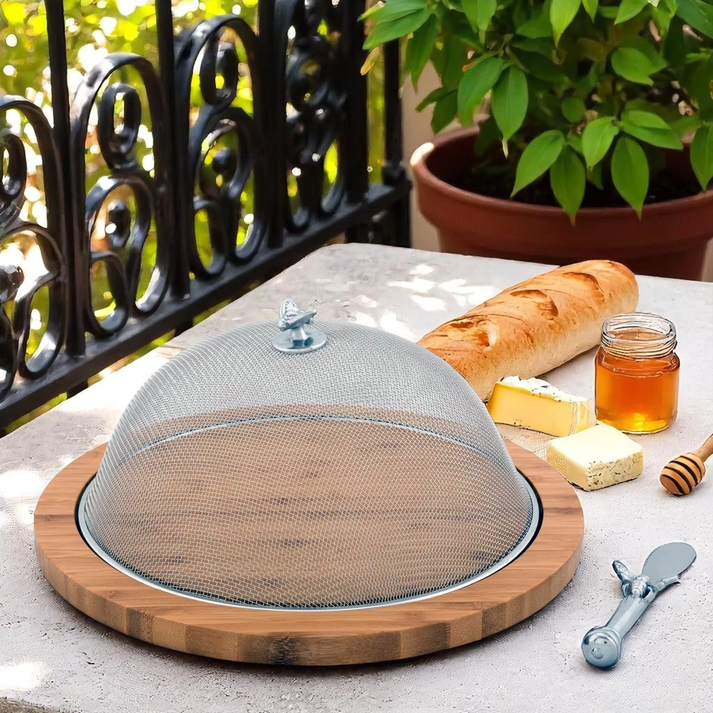 Bee 3 Piece Picnic Cheese Board / Spreader - Image 3