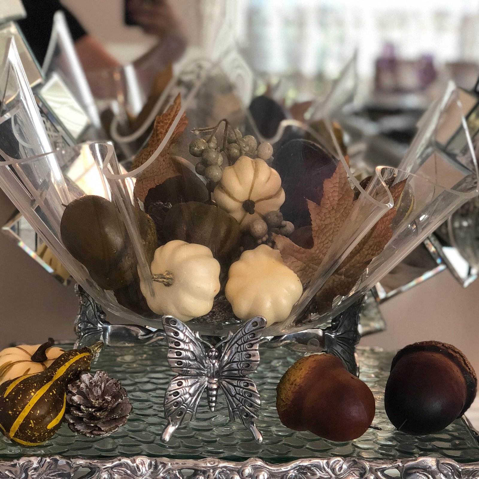 Butterfly Stand Acrylic Bowl 14 - Image 6