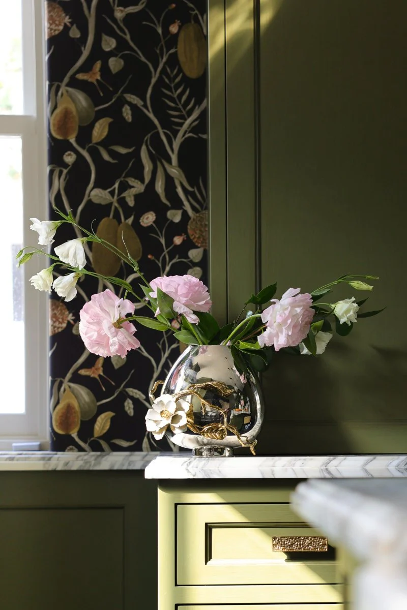 Gardenia Vase - Image 9