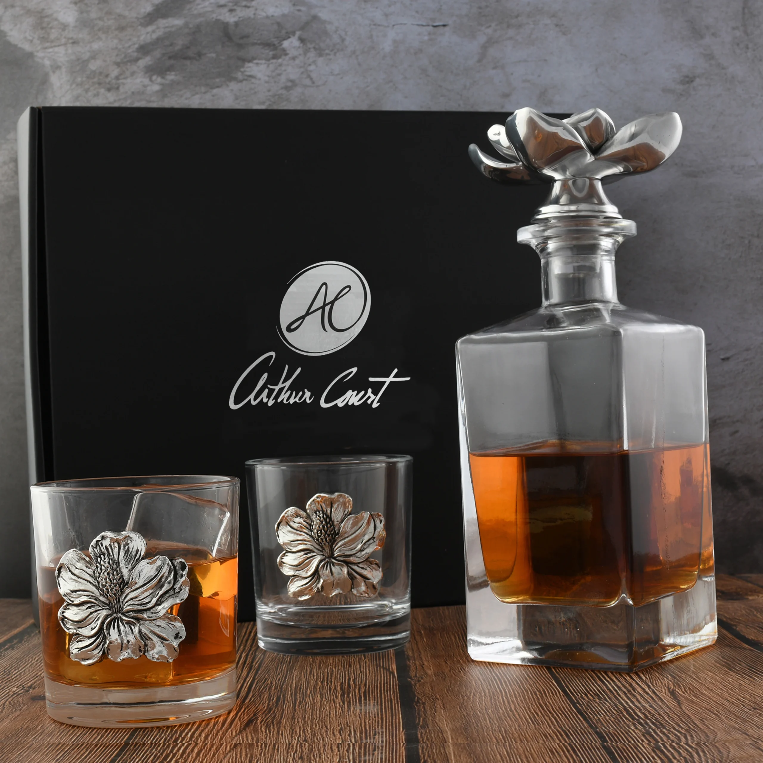 Magnolia Decanter Set with Glasses - Image 5