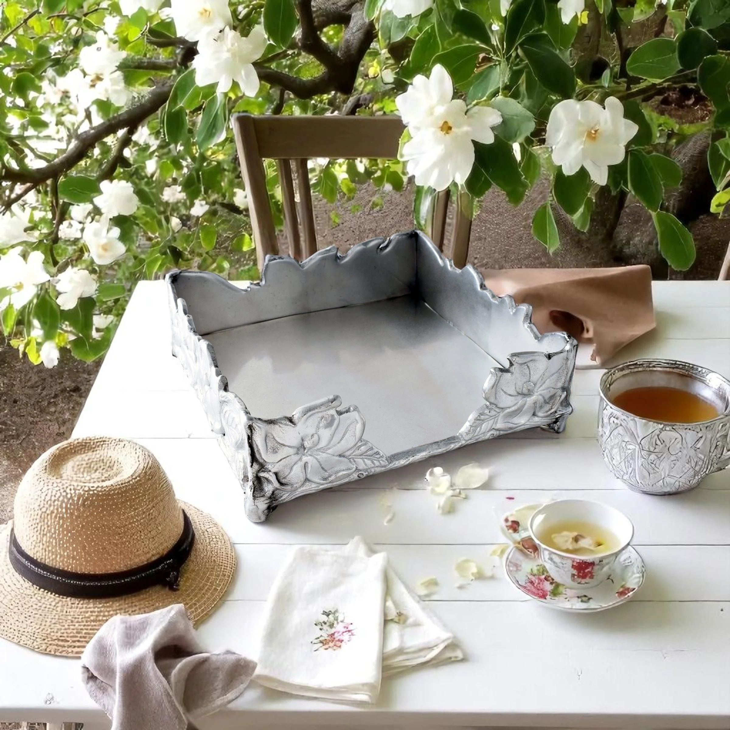 Magnolia Luncheon Napkin Box - Image 4
