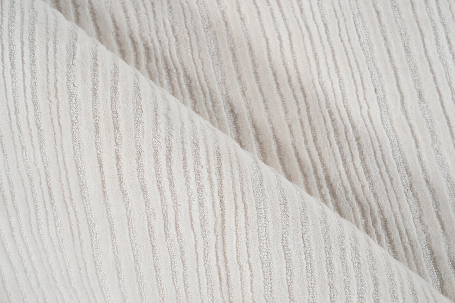 Exquisite Rugs Cavallo Modern 7306 rug