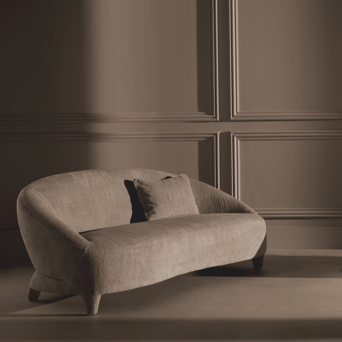 Eichholtz Avenley Sofa
