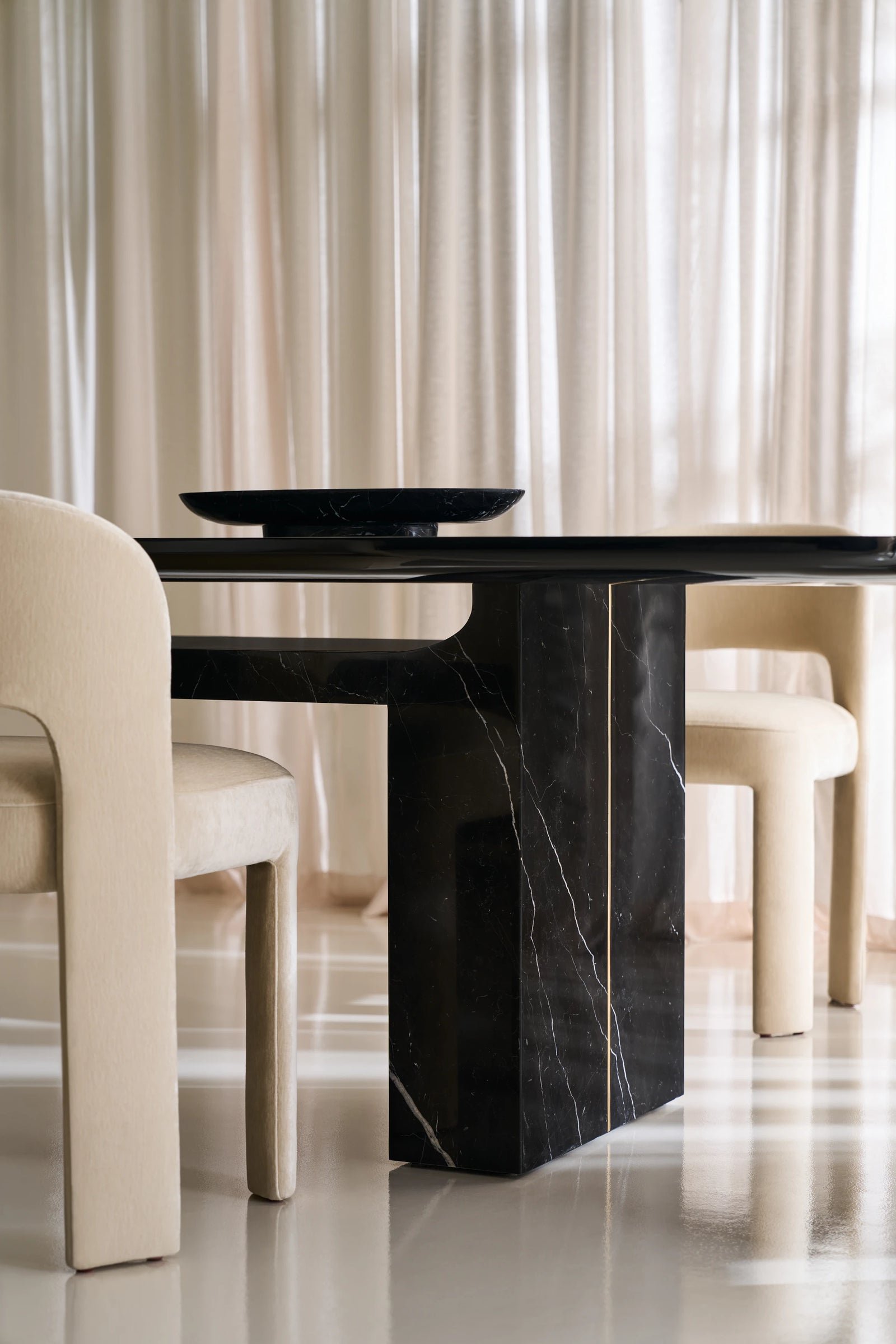 Caracole Overlap Side Dining Chair